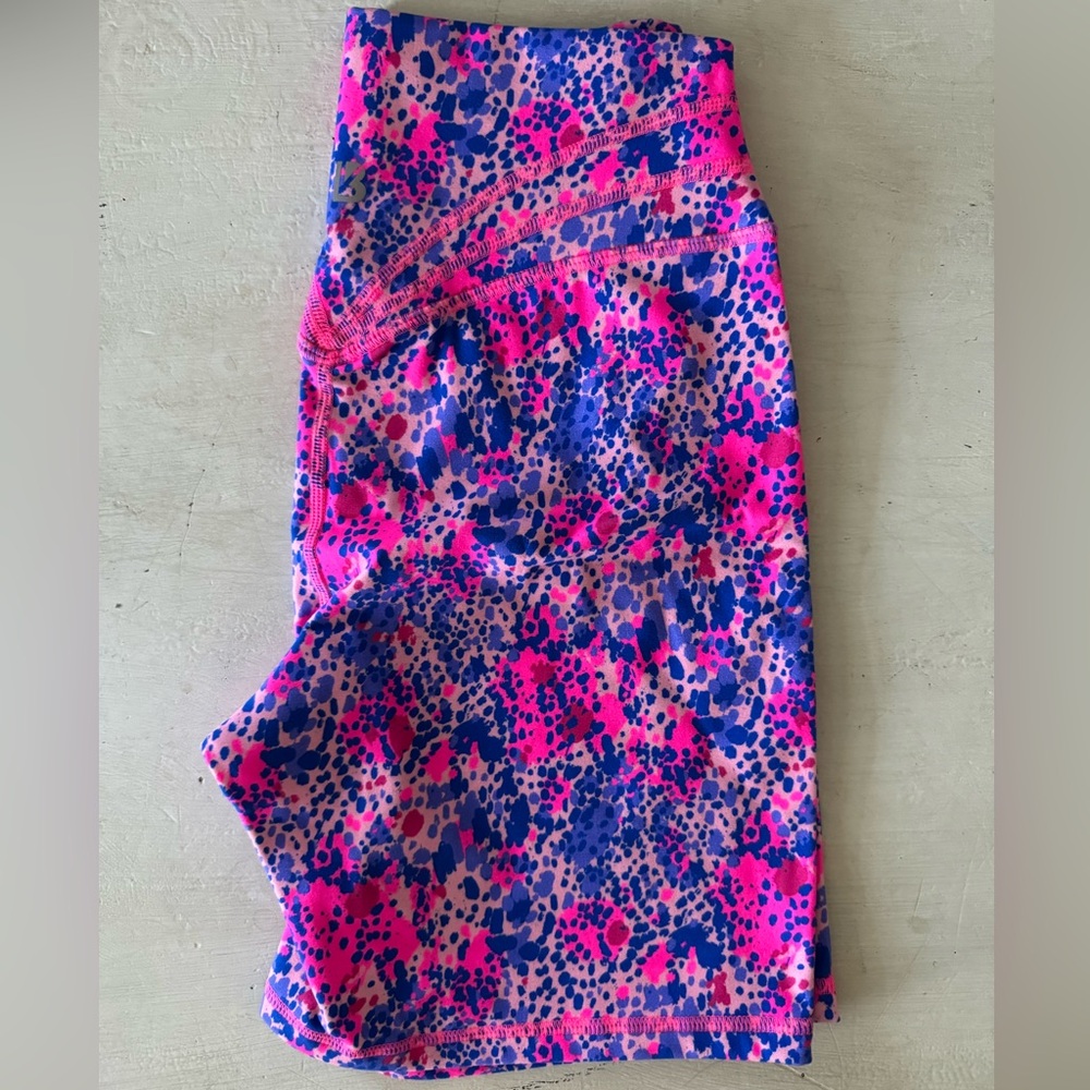 Fashun 6” Shorts- Buff Bunny